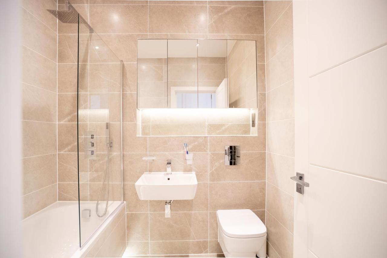Deluxe Chic 1 2 Bed Apts Near Heathrow Legoland Windsor Slough Villa Exterior foto