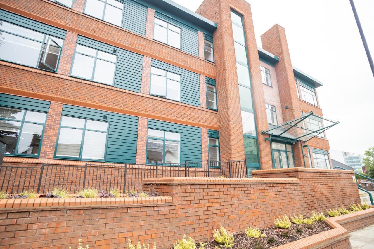 Deluxe Chic 1 2 Bed Apts Near Heathrow Legoland Windsor Slough Villa Exterior foto